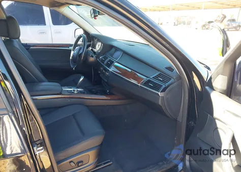 2009 BMW X5 xDrive30I z USA, uszkodzony, nr VIN 5UXFE43519L273484